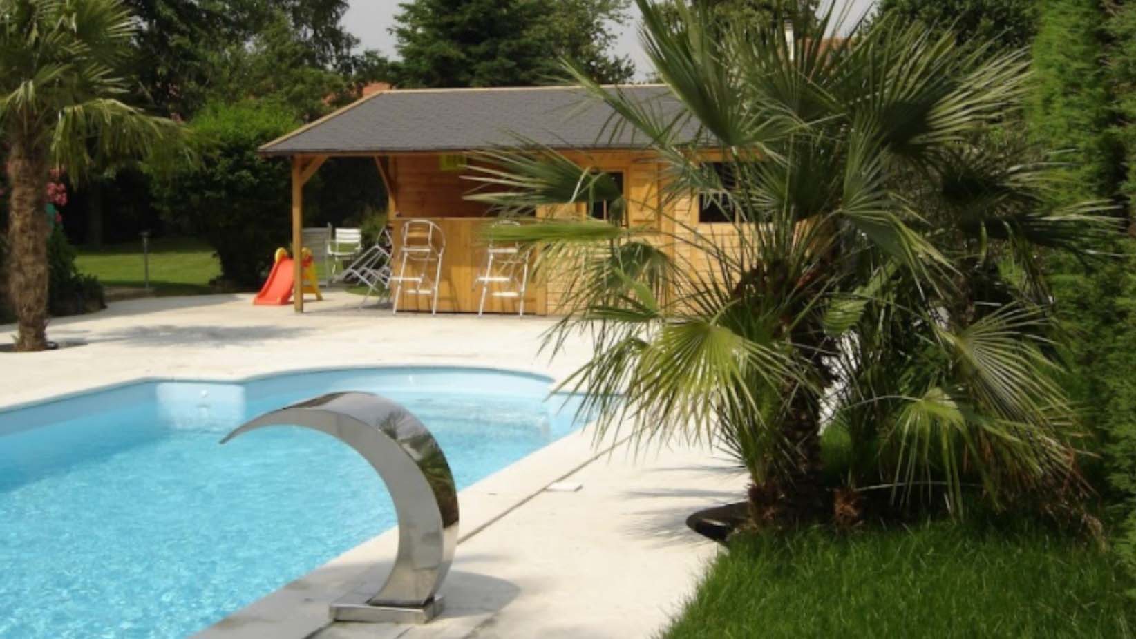 GAMME POOL HOUSE